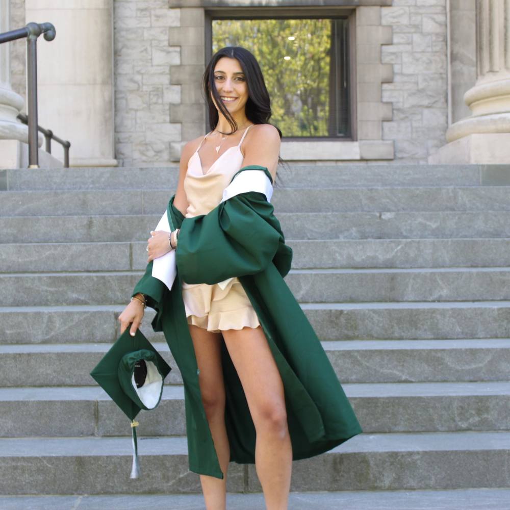 Meet your Posher, Stacy